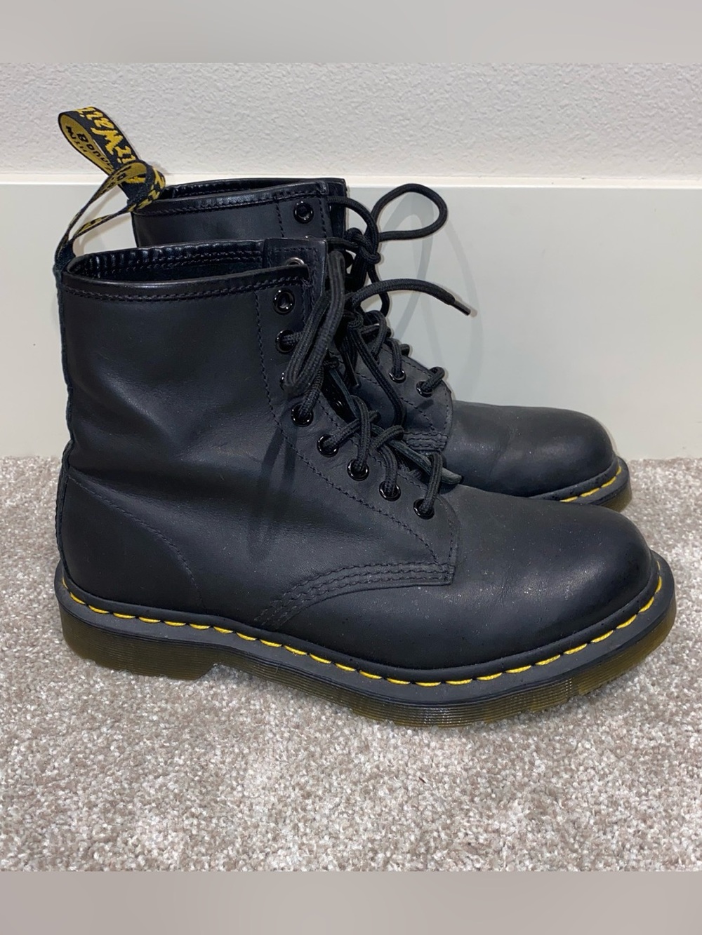 Dr. Marten 1460 (11822) Black Leather 8 Eye
Combat Boots Woman's size 8